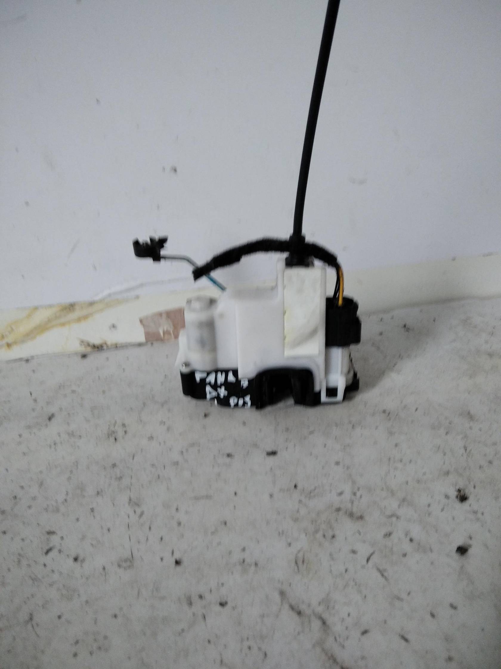 Serratura porta post. dx.